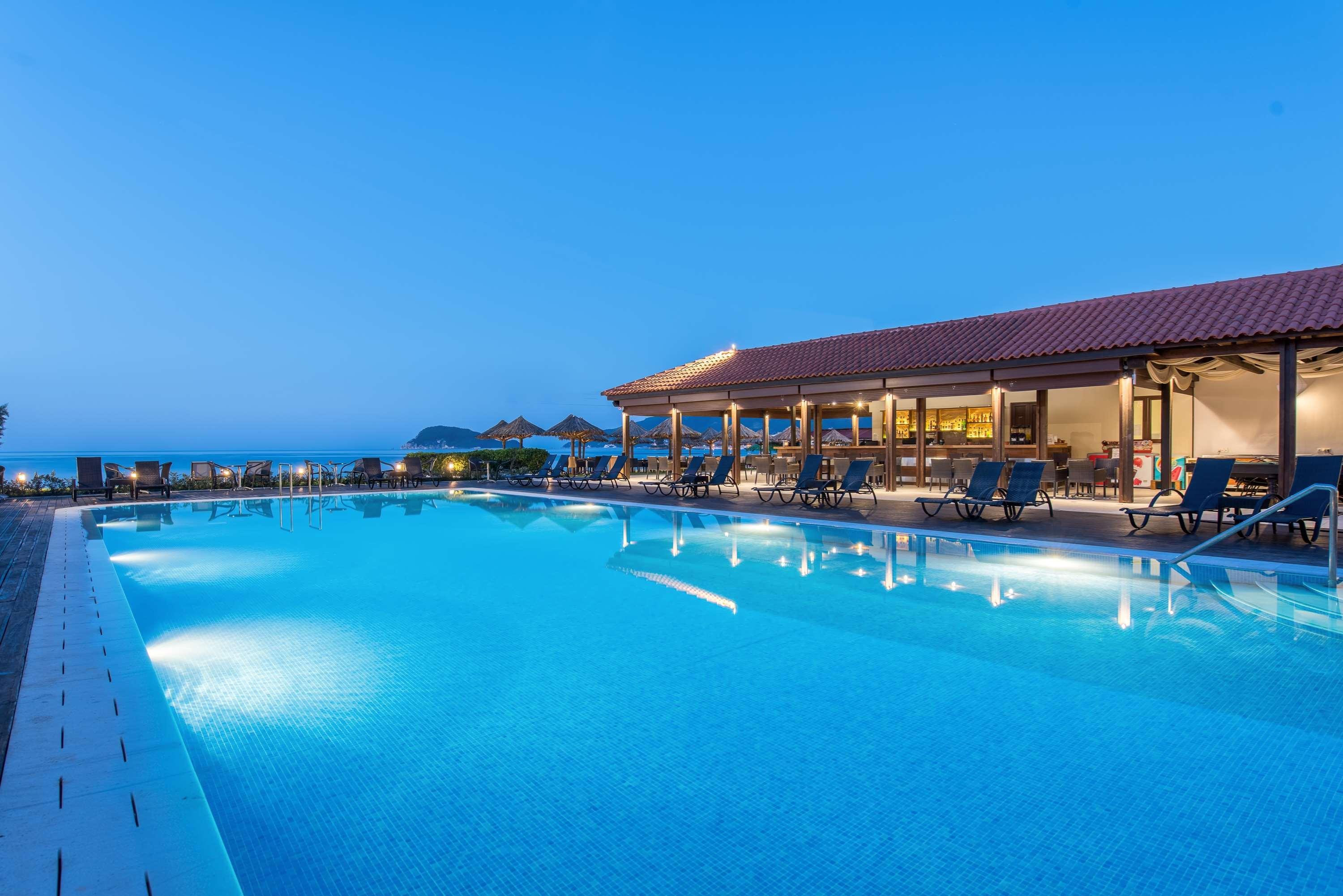 Galaxy Beach Resort BW Premier Collection Лаганас Екстер'єр фото